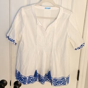 J McLaughlin White Blue Tunic Top - Size Small